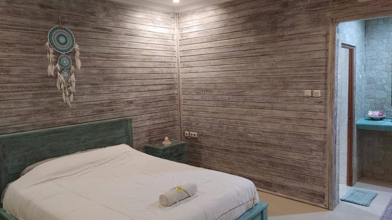 Sarinah Beach - Bistro & Bungalow Batununggul Екстер'єр фото