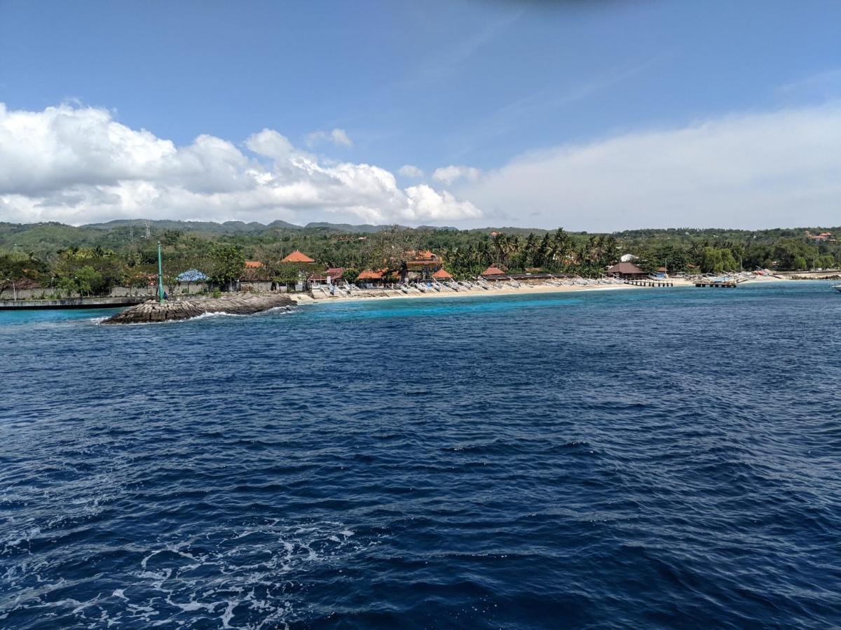 Sarinah Beach - Bistro & Bungalow Batununggul Екстер'єр фото
